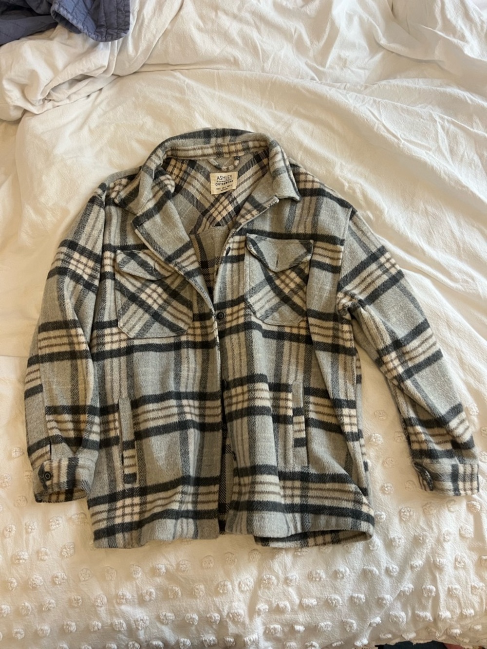 Ashley By 26 International Plaid Button-Up Jacket in Cream and Black